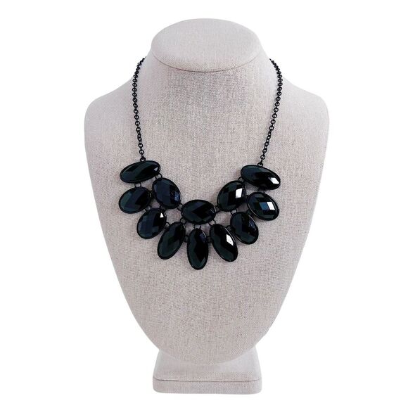 Black Rhinestone Statement Necklace - Picture 2 of 8
